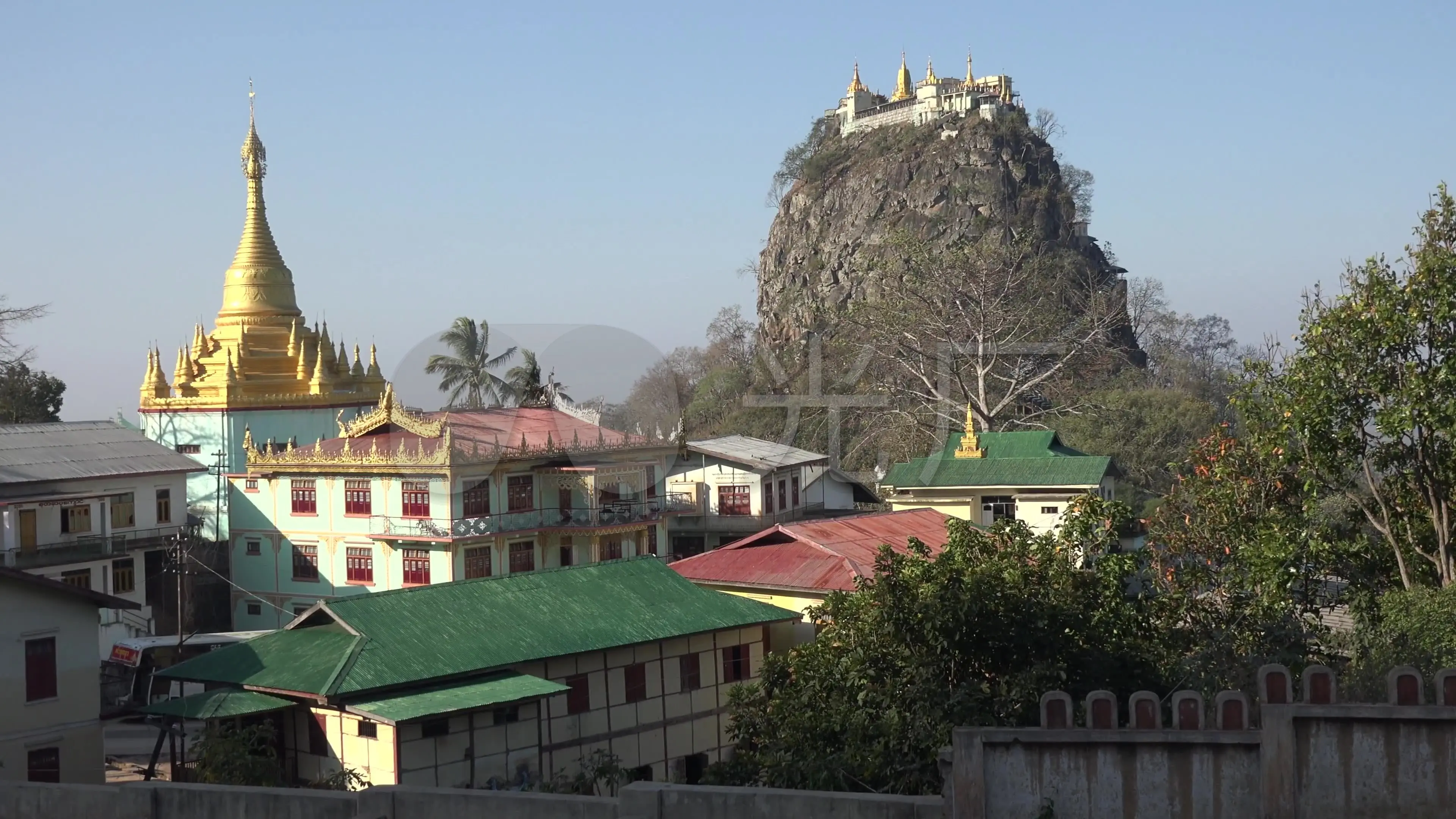 王母观山 庙道教圣地_九颂山河的建造企业是哪家_梵净山上面的庙是怎么建造的