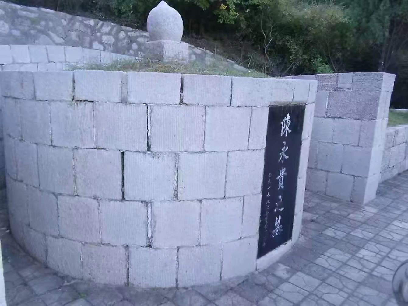 坟地建造图_建造坟墓的样式_建造坟墓